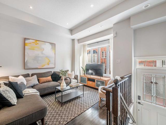 1449 Queen St E, House attached with 3 bedrooms, 3 bathrooms and 1 parking in Toronto ON | Image 32