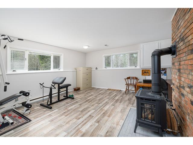 4856 32nd Street, House detached with 3 bedrooms, 2 bathrooms and 2 parking in Central Kootenay B BC | Image 13