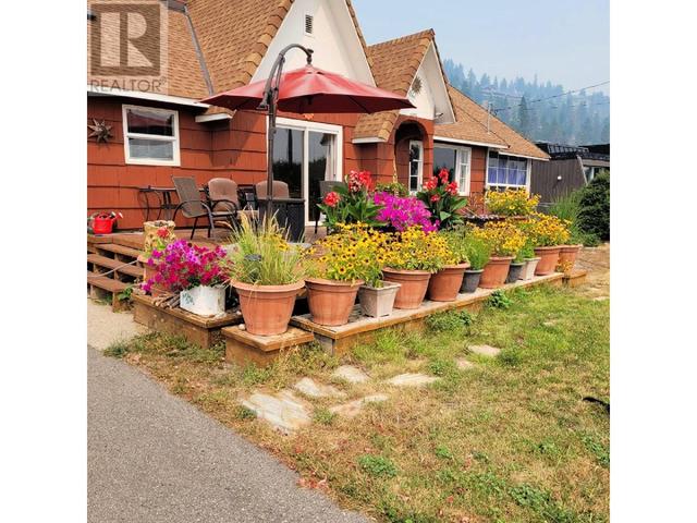 4396 Beach Avenue, House detached with 4 bedrooms, 2 bathrooms and 8 parking in Peachland BC | Image 53