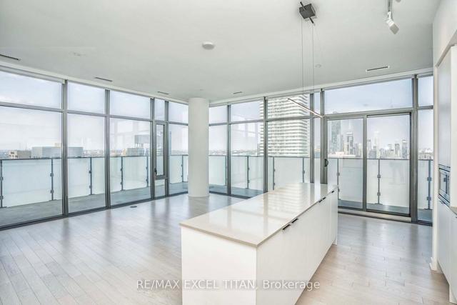 uph06 - 20 Lombard St, Condo with 2 bedrooms, 2 bathrooms and 2 parking in Toronto ON | Image 37