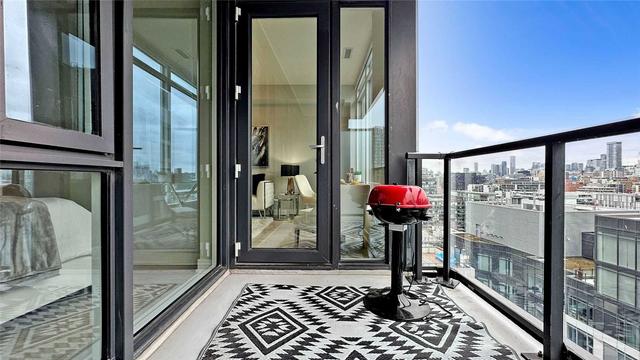 1612 - 27 Bathurst St, Condo with 2 bedrooms, 2 bathrooms and 0 parking in Toronto ON | Image 16