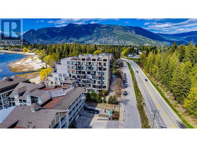 502 - 326 Mara Lake Lane, Condo with 3 bedrooms, 2 bathrooms and 2 parking in Sicamous BC | Image 17