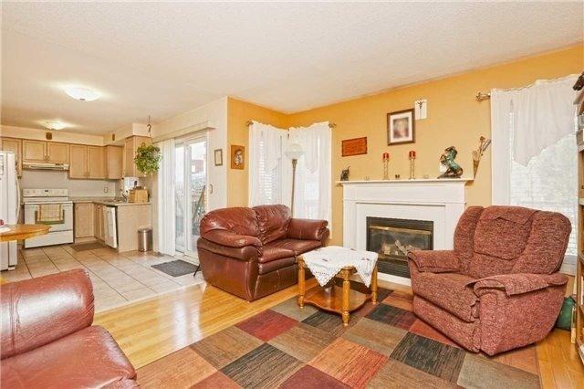 64 Upper Highlands Dr, House detached with 3 bedrooms, 4 bathrooms and 3 parking in Brampton ON | Image 2