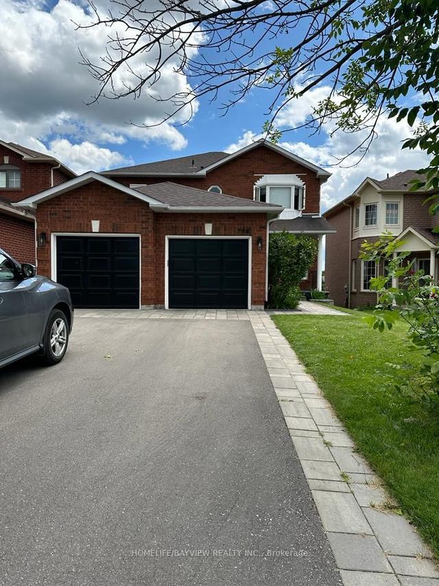 main - 798 Hilton Blvd, House detached with 4 bedrooms, 3 bathrooms and 2 parking in Newmarket ON | Image 1