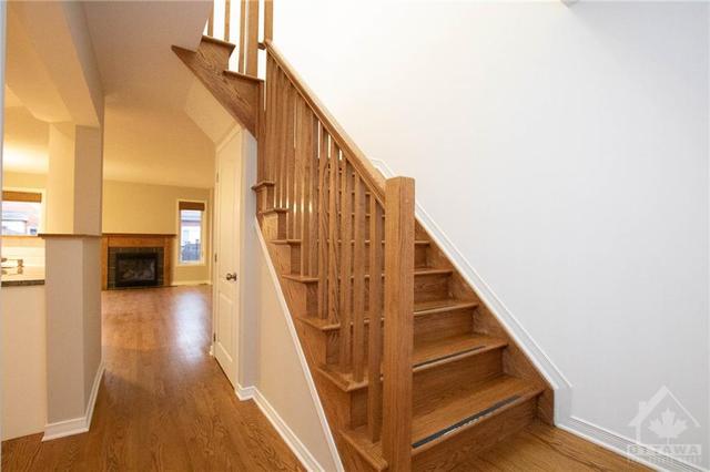 285 Meilleur Private, Townhouse with 3 bedrooms, 3 bathrooms and 2 parking in Ottawa ON | Image 4
