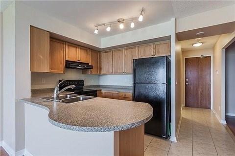 806 - 11 Oneida Cres, Condo with 1 bedrooms, 1 bathrooms and 1 parking in Richmond Hill ON | Image 7