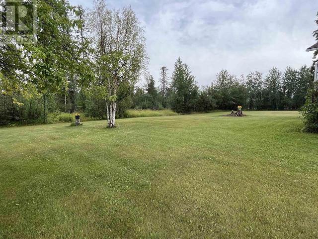 10655 N 97 Highway, House detached with 4 bedrooms, 3 bathrooms and null parking in Peace River B BC | Image 32