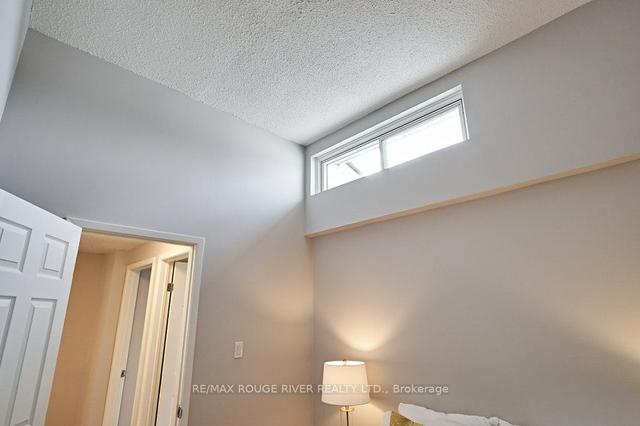 132 - 120 Nonquon Rd, Townhouse with 3 bedrooms, 1 bathrooms and 1 parking in Oshawa ON | Image 22