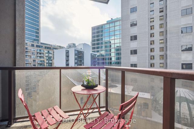 1014 - 85 Bloor St E, Condo with 1 bedrooms, 1 bathrooms and 0 parking in Toronto ON | Image 5