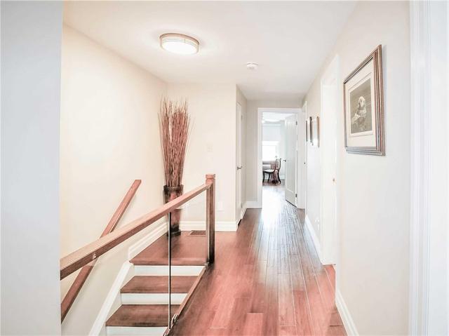 8 - 2056 Brant St, Townhouse with 3 bedrooms, 3 bathrooms and 1 parking in Burlington ON | Image 8