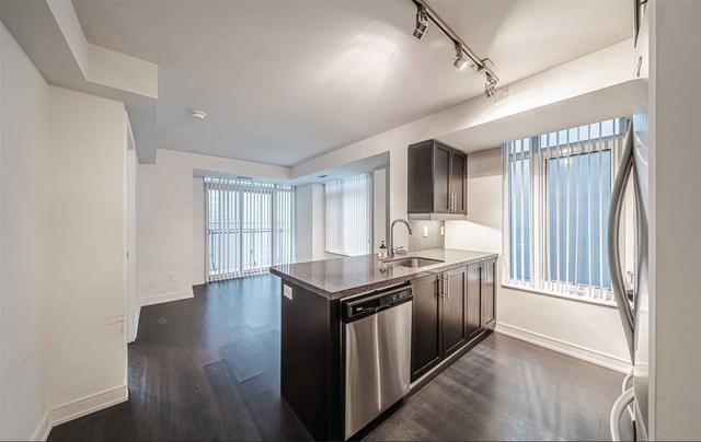 730 - 525 Adelaide St W, Condo with 2 bedrooms, 2 bathrooms and 0 parking in Toronto ON | Image 6