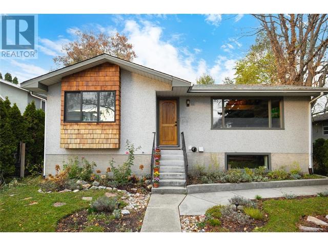 746 Fuller Avenue, House detached with 5 bedrooms, 2 bathrooms and 4 parking in Kelowna BC | Image 43