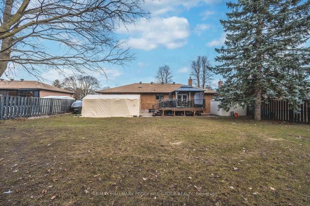 43 Springhome Rd, House detached with 2 bedrooms, 3 bathrooms and 7 parking in Barrie ON | Image 11
