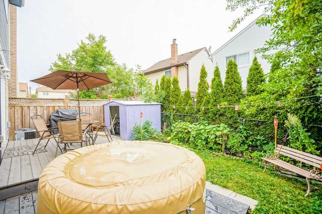 29 Junewood Cres, House detached with 4 bedrooms, 3 bathrooms and 3 parking in Brampton ON | Image 28