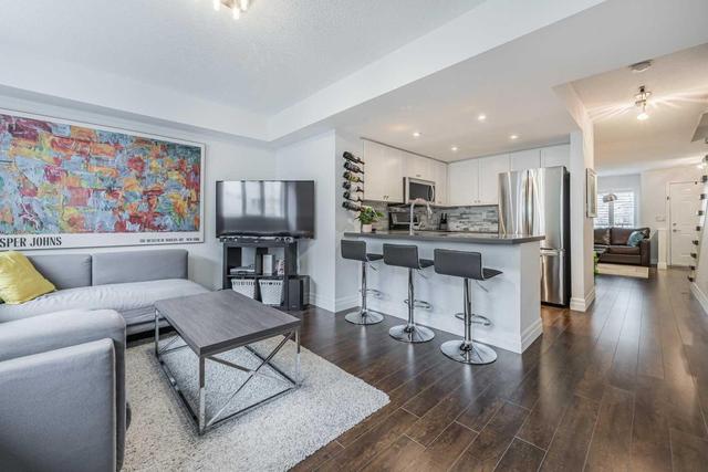 Th22 - 208 Niagara St, Townhouse with 3 bedrooms, 2 bathrooms and 1 parking in Toronto ON | Image 5
