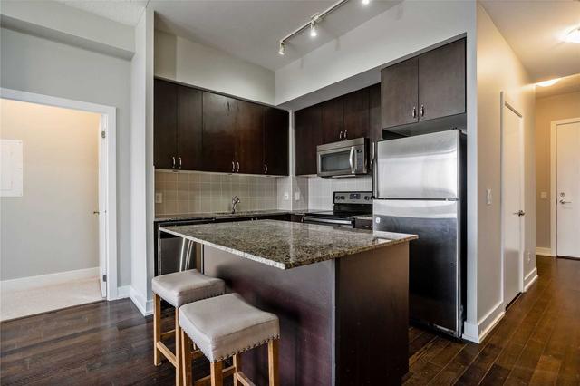 1105 - 1638 Bloor St W, Condo with 2 bedrooms, 2 bathrooms and 1 parking in Toronto ON | Image 12