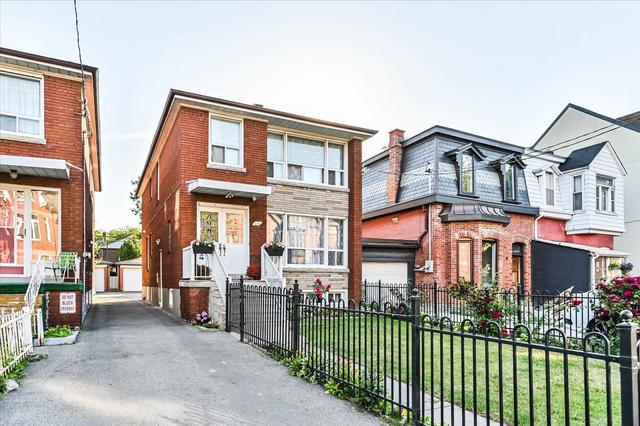 48 Macdonell Ave, House detached with 4 bedrooms, 3 bathrooms and 4 parking in Toronto ON | Card Image