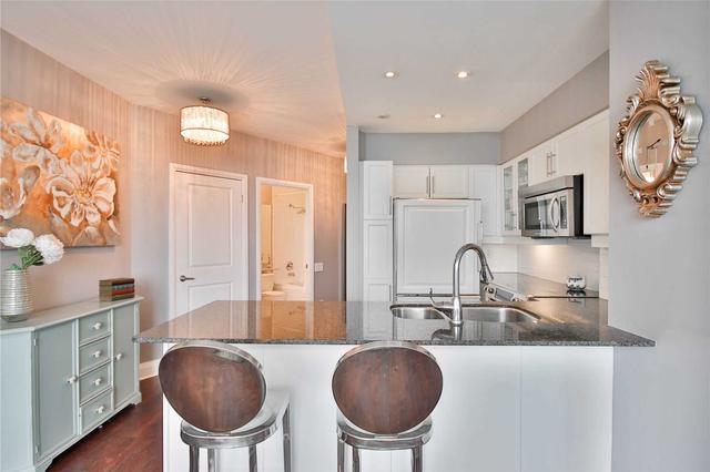 ph3 - 15 Windermere Ave, Condo with 2 bedrooms, 2 bathrooms and 1 parking in Toronto ON | Image 3