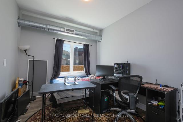 105 - 501 Frontenac St, Condo with 3 bedrooms, 1 bathrooms and 0 parking in Kingston ON | Image 14