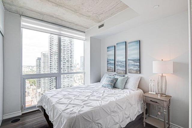 3302 - 88 Blue Jays Way, Condo with 1 bedrooms, 1 bathrooms and 1 parking in Toronto ON | Image 9