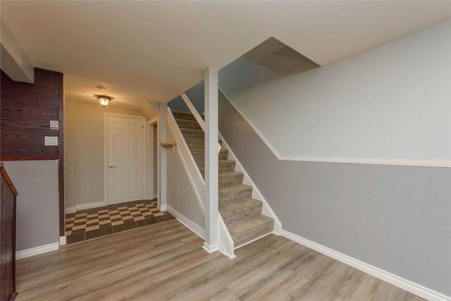 33 - 41 Nadia Pl, Townhouse with 3 bedrooms, 3 bathrooms and 1 parking in Oakville ON | Image 19