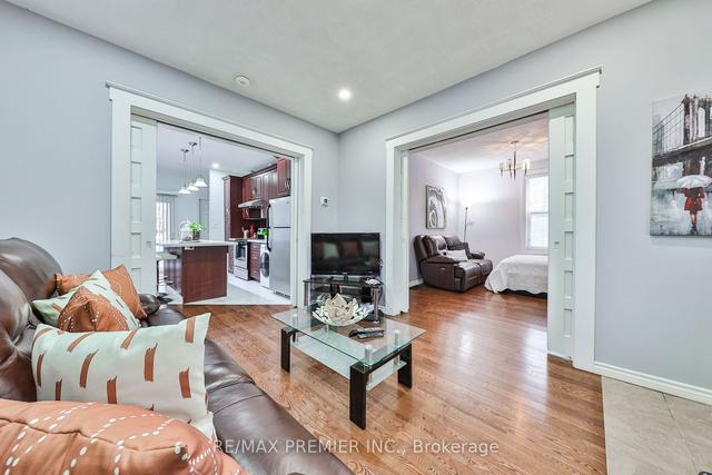 4 Rosedale Ave, House detached with 5 bedrooms, 4 bathrooms and 6 parking in Brampton ON | Image 36