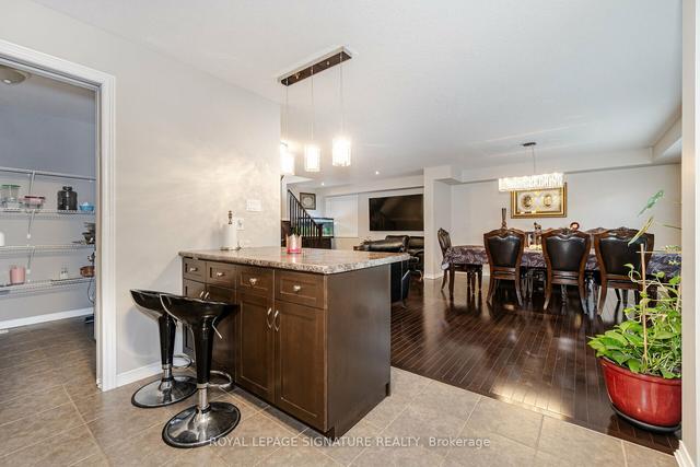 14 Aiken Cres, House detached with 3 bedrooms, 4 bathrooms and 5 parking in Orangeville ON | Image 4