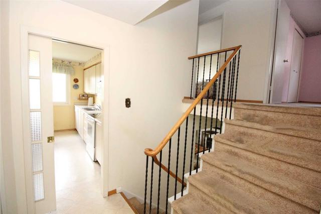 2411 Woking Cres, House detached with 3 bedrooms, 3 bathrooms and 4 parking in Mississauga ON | Image 20