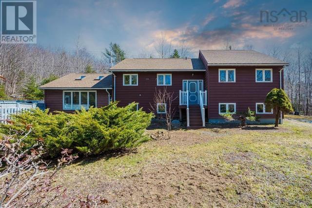 49 Flat Lake Drive, House detached with 4 bedrooms, 2 bathrooms and null parking in Halifax NS | Image 1