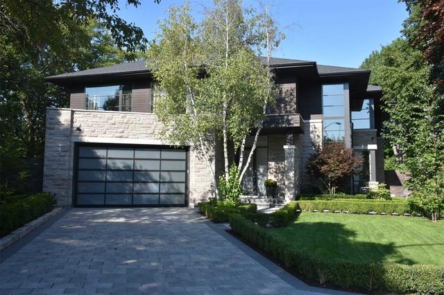22 Balding Crt, House detached with 4 bedrooms, 8 bathrooms and 8 parking in Toronto ON | Image 1