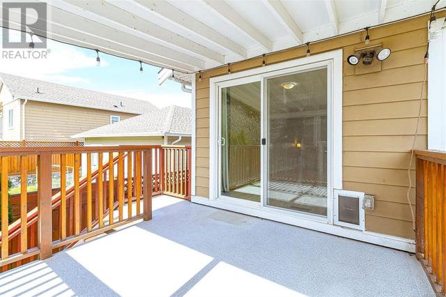 Rear deck access from main floor | Image 29