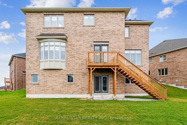 9 Sanford Circ, House detached with 4 bedrooms, 4 bathrooms and 6 parking in Springwater ON | Image 18