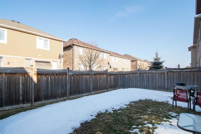 235 Monaghan Cres, House detached with 4 bedrooms, 3 bathrooms and 4 parking in Milton ON | Image 27