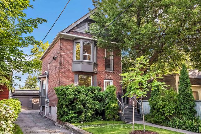 13 Cruikshank Ave, House detached with 3 bedrooms, 3 bathrooms and 6 parking in Toronto ON | Image 1