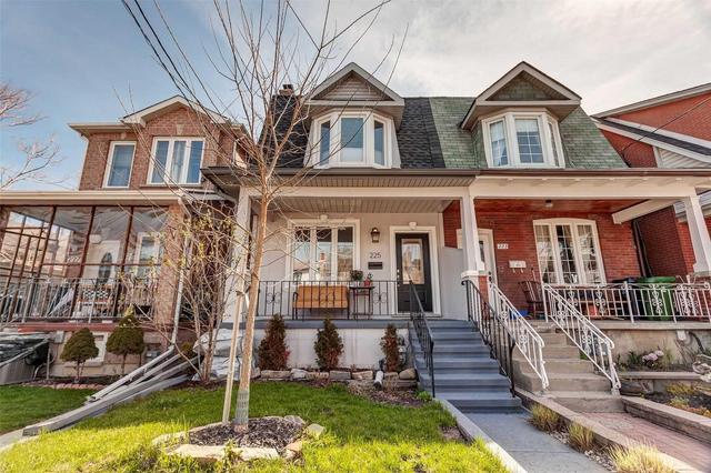 225 Earlscourt Ave, House semidetached with 3 bedrooms, 2 bathrooms and 2 parking in Toronto ON | Image 2