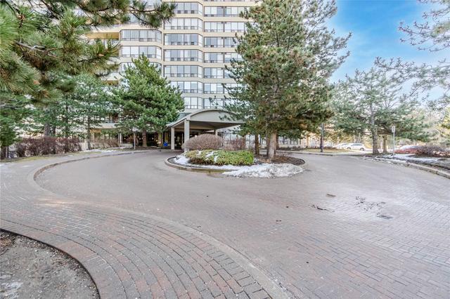 1104 - 24 Hanover Rd, Condo with 2 bedrooms, 2 bathrooms and 2 parking in Brampton ON | Image 33