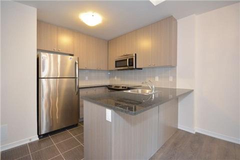 th21 - 27 Coneflower Cres, Townhouse with 3 bedrooms, 3 bathrooms and 1 parking in Toronto ON | Image 2