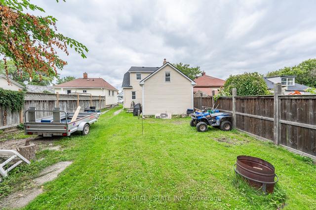 53 Kinsey St, House detached with 3 bedrooms, 2 bathrooms and 4 parking in St. Catharines ON | Image 28