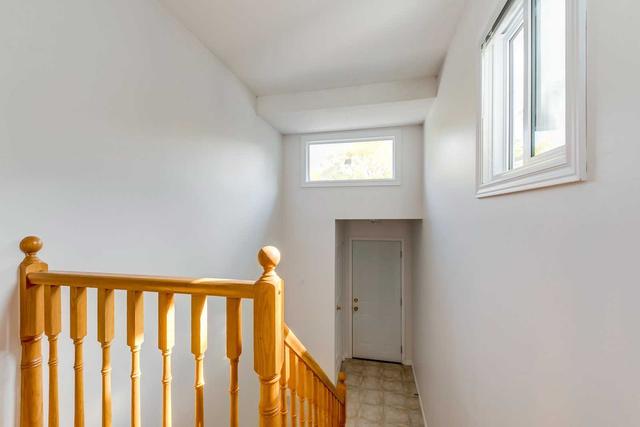 30 - 205 Highland Cres, Townhouse with 2 bedrooms, 2 bathrooms and 3 parking in Kitchener ON | Image 17