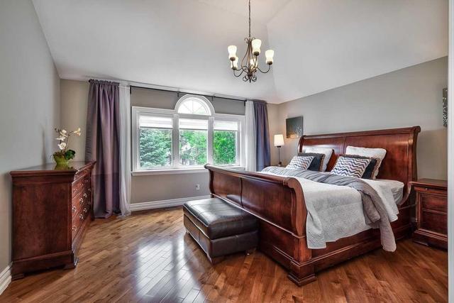 1355 Haig Blvd, House detached with 4 bedrooms, 5 bathrooms and 6 parking in Mississauga ON | Image 5