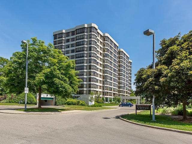 809 - 330 Mill St S, Condo with 2 bedrooms, 2 bathrooms and 2 parking in Brampton ON | Image 1