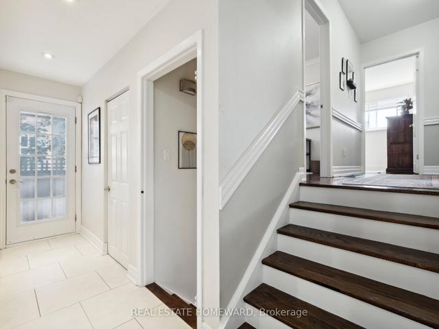 59 Kentish Cres, House detached with 3 bedrooms, 3 bathrooms and 6 parking in Toronto ON | Image 10