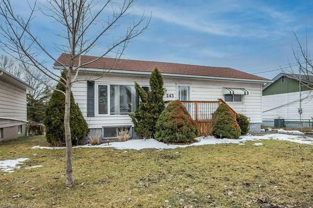 243 Camden Road, House detached with 3 bedrooms, 1 bathrooms and 2 parking in Greater Napanee ON | Image 1
