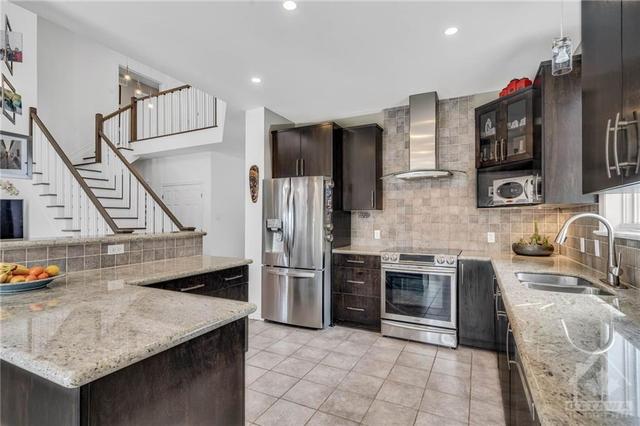 65 Ironside Court, House detached with 5 bedrooms, 3 bathrooms and 5 parking in Ottawa ON | Image 8