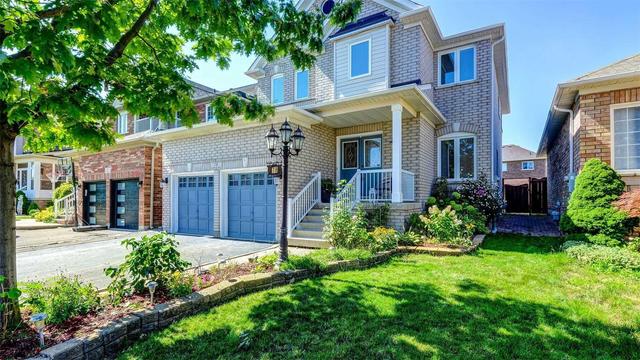 78 Earlsbridge Blvd, House detached with 4 bedrooms, 3 bathrooms and 4 parking in Brampton ON | Image 1