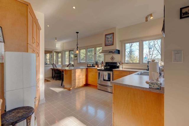 398 Coons Rd, House detached with 4 bedrooms, 2 bathrooms and 6 parking in Rideau Lakes ON | Image 20