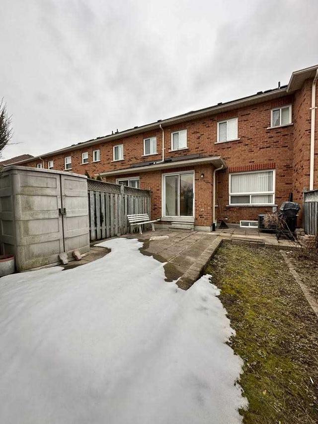 136 Kayla Cres, House attached with 3 bedrooms, 4 bathrooms and 3 parking in Vaughan ON | Image 22