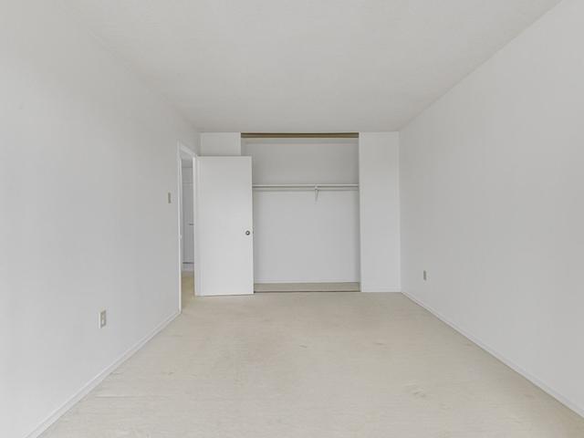 ph 206 - 7440 Bathurst St, Condo with 2 bedrooms, 2 bathrooms and 2 parking in Vaughan ON | Image 10