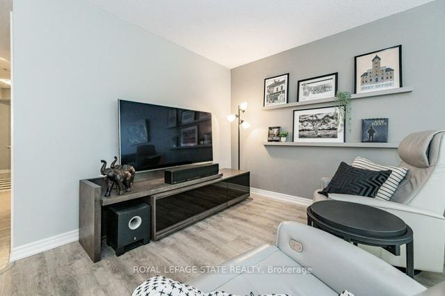 301 - 77 Governor's Rd, Condo with 2 bedrooms, 2 bathrooms and 1 parking in Hamilton ON | Image 39