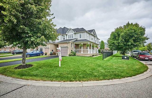 71 Toscana Dr, House attached with 3 bedrooms, 3 bathrooms and 2 parking in Whitby ON | Image 3